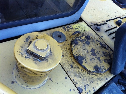 ขาย รถแบคโฮ CAT 307 SSR นำเข้าจากญี่ปุ่น ชมVDOการทำงานได้ครับ ติดต่อ 089-8368497