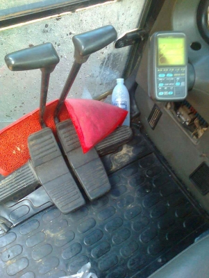 ขายโคมัสซุ120-6 ไฟฟ้าครบ เอกสารอินวอยซ์  ราคา 1,050,000บาทเจ้าของขายเองราคาต่อรองได้