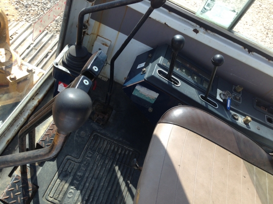 รถแบคโฮ KOMATSU PC40-5 รถแบคโฮ KOMATSU PC40-5