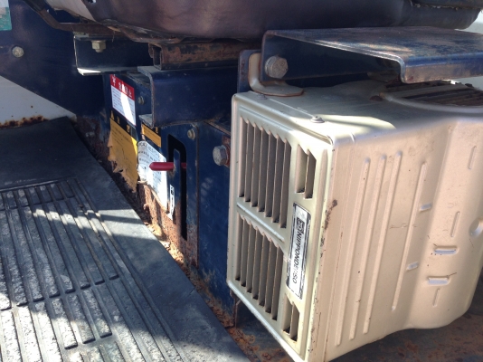 รถแบคโฮ KOMATSU PC40-5 รถแบคโฮ KOMATSU PC40-5