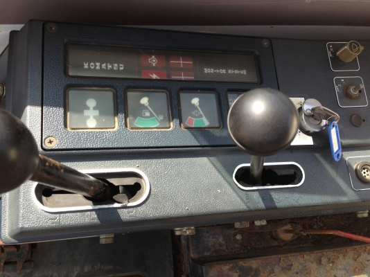 รถแบคโฮ KOMATSU PC40-5 รถแบคโฮ KOMATSU PC40-5