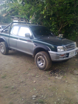 ขายมิตซูสตราด้า4 wdขายถูก