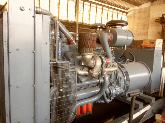 ขายเครื่องปั่นไฟ 750 KVA เครื่องของ USA พร้อมใช้งานครับ ขายเครื่องปั่นไฟ 750 KVA เครื่องของ USA พร้อมใช้งานครับ