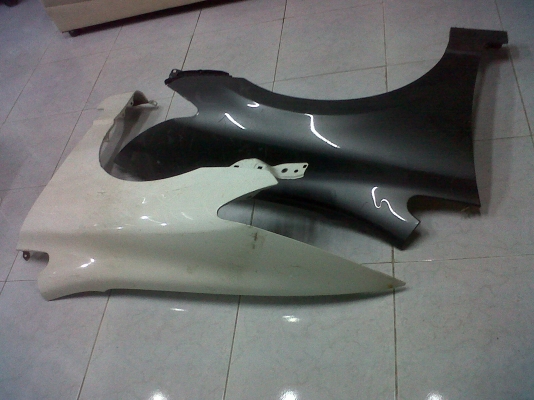 ขายแก้มข้าง Civic FD 2010 ตัวท็อป ไม่มีไฟเลี้ยวแก้ม ให้ขาซิ่ง เจาะรูแต่งครับ สภาพเดิมมาก