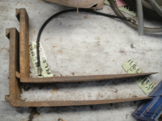 ขายงาโพล์คลิฟท์