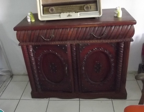 ตู้โบราณจากอินเดีย