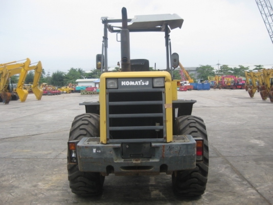 ขายถตักล้อยางเก่านอกWA100M-3 ขายถตักล้อยางเก่านอกWA100M-3