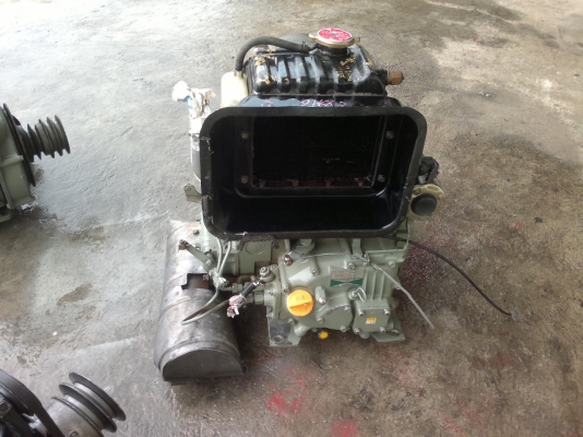 ขายเครื่อง 2 สูบดีเซลเก่าญี่ปุ่นยี่ห้อ ยันม่าร์ รุ่น 2HS66 ขนาด 9.5 แรงม้าสตาร์ดกุญแจ สภาพสวย ขายเครื่อง 2 สูบดีเซลเก่าญี่ปุ่นยี่ห้อ ยันม่าร์ รุ่น 2HS66 ขนาด 9.5 แรงม้าสตาร์ดกุญแจ สภาพสวย