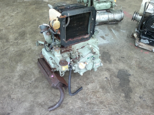 ขายเครื่อง 2 สูบเก่าญี่ปุ่นยี่ห้อ ยันม่าร์ รุ่น 2HS72 ขนาด 12 แรงม้าสตาร์ดกุญแจ สภาพสวย