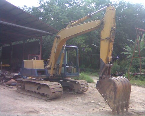 ขายรถแบคโฮ KOMATSU รุ่น PC100-3 สภาพดีพร้อมใช้งาน เจ้าของขายเอง