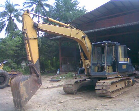 ขายรถแบคโฮ KOMATSU รุ่น PC100-3 สภาพดีพร้อมใช้งาน เจ้าของขายเอง