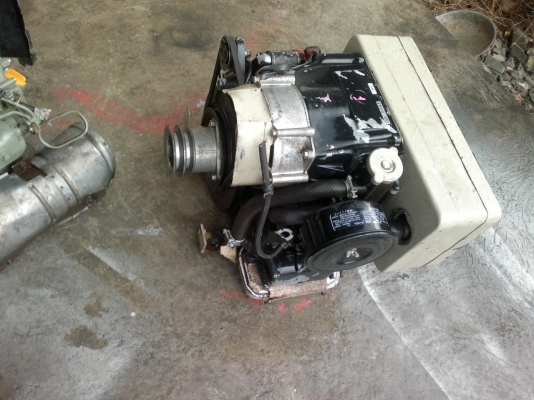 ขายเครื่อง 2 สูบเก่าญี่ปุ่นยี่ห้อมิตซูบิชิ รุ่น C50L ขนาด 10 แรงม้าสตาร์ดกุญแจสภาพสวย