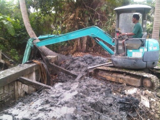 รับงานแบคโฮ ทุกชนิด กดเข็มตักบ่อ ยกสวน  ถมที่ขุดลอกคลอง