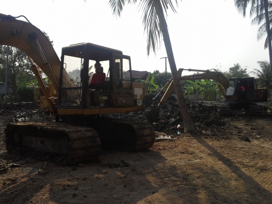 รับงานแบคโฮ ทุกชนิด กดเข็มตักบ่อ ยกสวน  ถมที่ขุดลอกคลอง