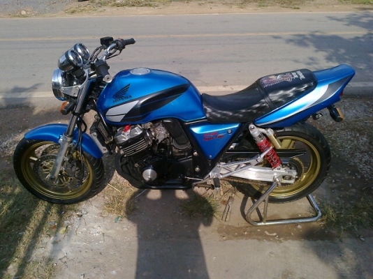 ขายCB400ปี95V.Rอินวอย เครื่องดี เงียบกริป ราคา69000ราคาต่อรองได้ครับรูปเยอะๆ