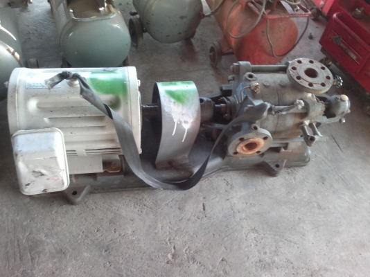 ขายปั้มมัลติสเตด 3 ใบพัดเก่าญี่ปุ่นยี่ห้อ EBARAขนาด 2x2 นิ้วพร้อมมอเตอร์ 20 แรงไฟ380v 1ชุด แรงดัน(HEAD)130 เมตร ปริมาณน้ำ 300 L/min สภาพสวย