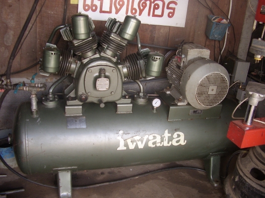 ขายปั๊มลม   IWATA  15  HP