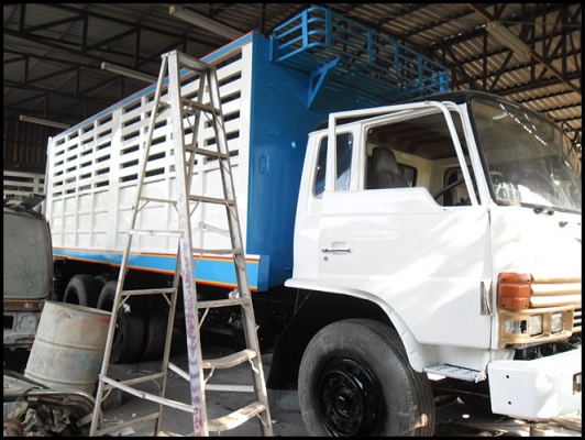 สิบล้อ F 18 สภาพดี เพลาเดียวดั้ม สวยๆ