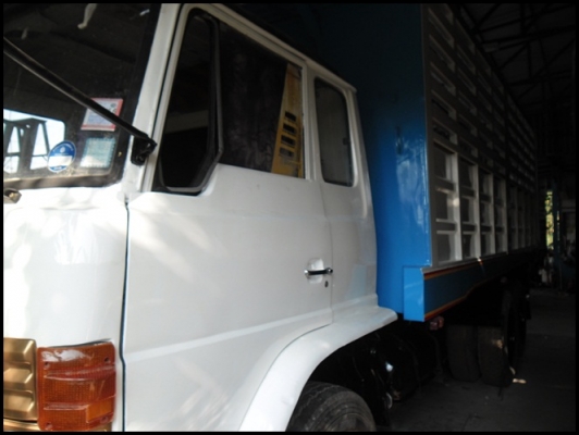 สิบล้อ F 18 สภาพดี เพลาเดียวดั้ม สวยๆ