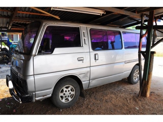 ขายรถ NISSAN URVAN ขายรถ NISSAN URVAN