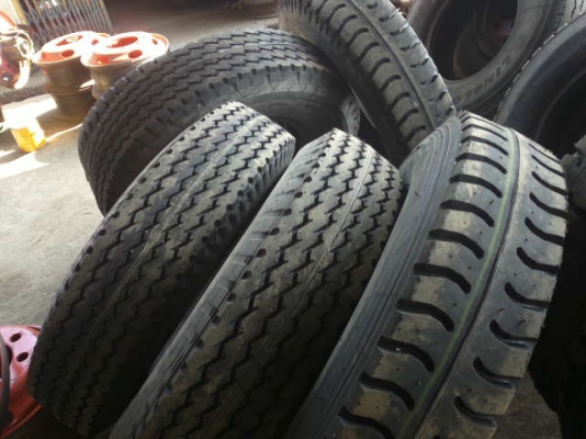 ขายยาง 1000-20 เป็นยางหล่อ อัดด้วยไฟฟ้า ใหม่ๆยังไม่ได้ใช้งาน สนใจรีบจองด่วน