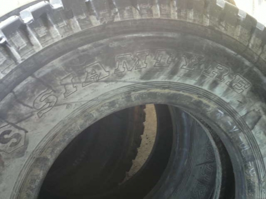 ขายยาง 1000-20 เป็นยางหล่อ อัดด้วยไฟฟ้า ใหม่ๆยังไม่ได้ใช้งาน สนใจรีบจองด่วน