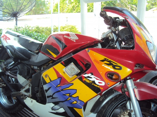 ขายรถฮอนด้า N S R 150 มีทะเบียนสวยสนใจติดต่อสรกฤช 081-8478107