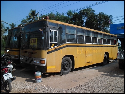รถบัส สภาพดีน่าใช้ ราคาจิ๊บๆ