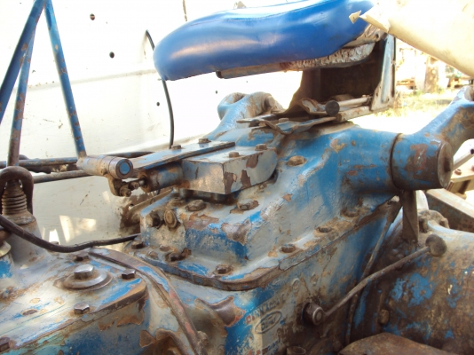 ขายรถแทรกเตอร์ ฟอร์ด 6600