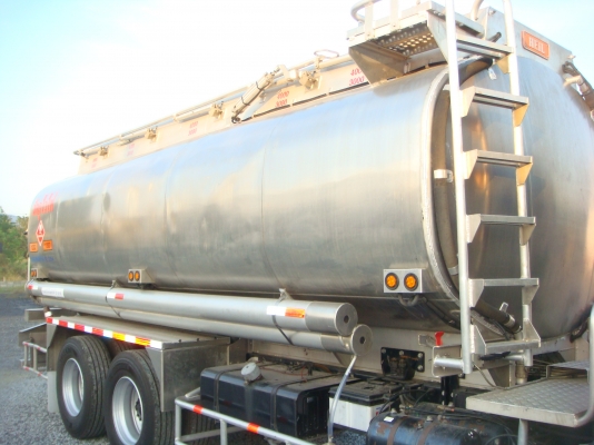 1-คันสุดท้ายเเล้ว**ISUZU-DEGA-FVM-240-HP-1-เพลา-ถังมิเนียม-20000ลิตร