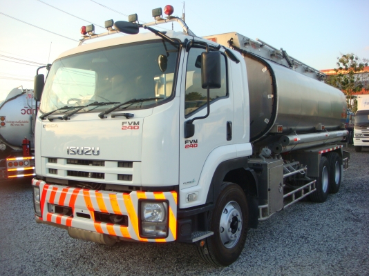 1-คันสุดท้ายเเล้ว**ISUZU-DEGA-FVM-240-HP-1-เพลา-ถังมิเนียม-20000ลิตร