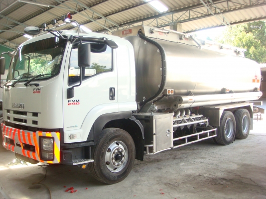 1-คันสุดท้ายเเล้ว**ISUZU-DEGA-FVM-240-HP-1-เพลา-ถังมิเนียม-20000ลิตร