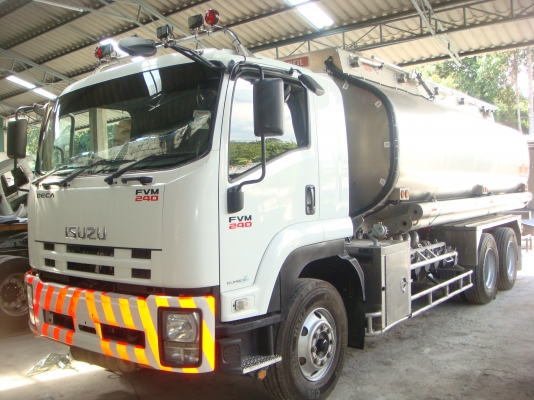 1-คันสุดท้ายเเล้ว**ISUZU-DEGA-FVM-240-HP-1-เพลา-ถังมิเนียม-20000ลิตร