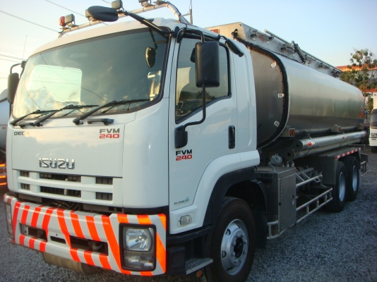 1-คันสุดท้ายเเล้ว**ISUZU-DEGA-FVM-240-HP-1-เพลา-ถังมิเนียม-20000ลิตร