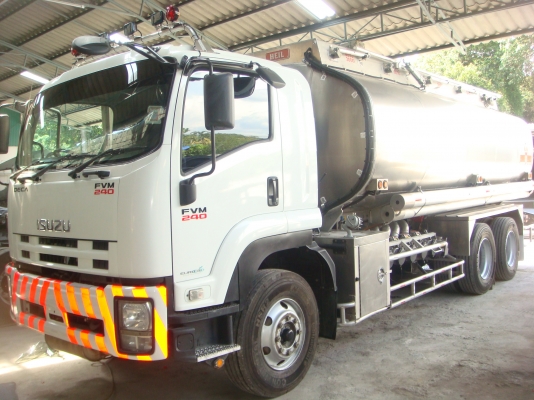 1-คันสุดท้ายเเล้ว**ISUZU-DEGA-FVM-240-HP-1-เพลา-ถังมิเนียม-20000ลิตร