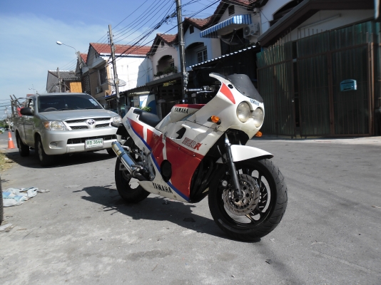 yamaha FZ400+อินวอย