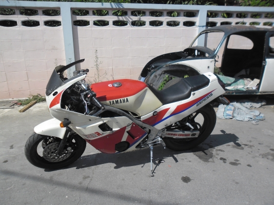 yamaha FZ400+อินวอย