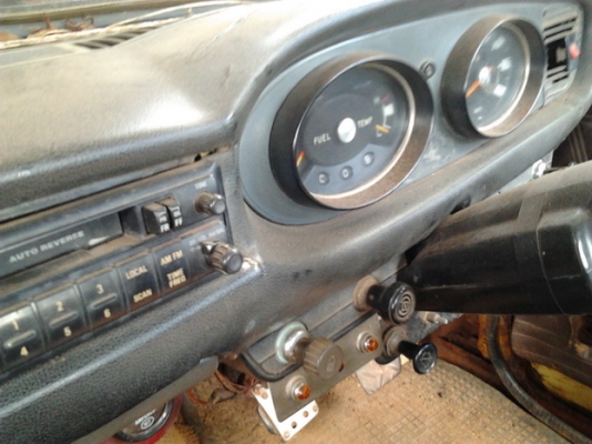 ขาย กระบะตอนเดียว ISUZU KB D20 เครื่อง2000 แน่นๆ ไม่หลวม ไม่เยิ้ม ช่วงล่างดี คัสซีดี ภายในสวย กระบะมีผุบ้าง ยางดี  ขายตามสภาพ พร้อมลุยทำมาหาเงิน***ขายแล้วครับ ขอบคุณ Truck2hand