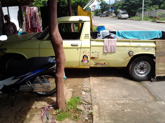 ขาย กระบะตอนเดียว ISUZU KB D20 เครื่อง2000 แน่นๆ ไม่หลวม ไม่เยิ้ม ช่วงล่างดี คัสซีดี ภายในสวย กระบะมีผุบ้าง ยางดี  ขายตามสภาพ พร้อมลุยทำมาหาเงิน***ขายแล้วครับ ขอบคุณ Truck2hand