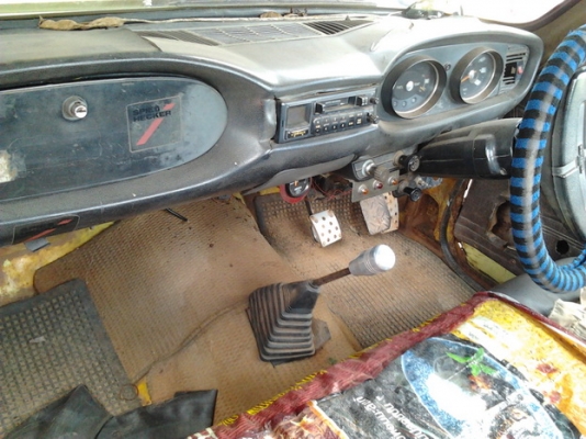 ขาย กระบะตอนเดียว ISUZU KB D20 เครื่อง2000 แน่นๆ ไม่หลวม ไม่เยิ้ม ช่วงล่างดี คัสซีดี ภายในสวย กระบะมีผุบ้าง ยางดี  ขายตามสภาพ พร้อมลุยทำมาหาเงิน***ขายแล้วครับ ขอบคุณ Truck2hand