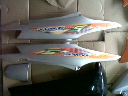 ขายอะไหล่เวฟของแท้ กาบเวฟ ชุดสี เรือนไมล์ เบาะ ขายถูก เหมาๆ หลายอย่าง ทั้งหมด 2000 บาท หรือแยกชิ้นก็ได้