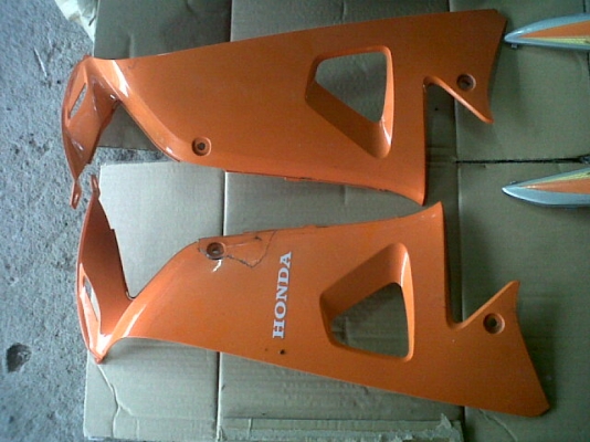 ขายอะไหล่เวฟของแท้ กาบเวฟ ชุดสี เรือนไมล์ เบาะ ขายถูก เหมาๆ หลายอย่าง ทั้งหมด 2000 บาท หรือแยกชิ้นก็ได้