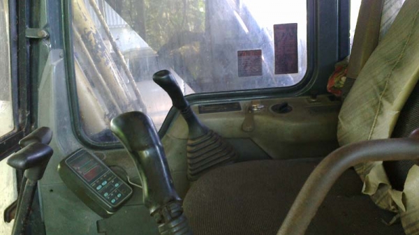 Komatsu PC120-6  ไฟฟ้าเต็ม ช่วงล่างเต็ม ใบ 70 เซ็นต์ เอกสาร Inv