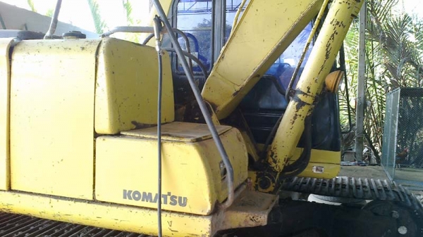 Komatsu PC120-6  ไฟฟ้าเต็ม ช่วงล่างเต็ม ใบ 70 เซ็นต์ เอกสาร Inv