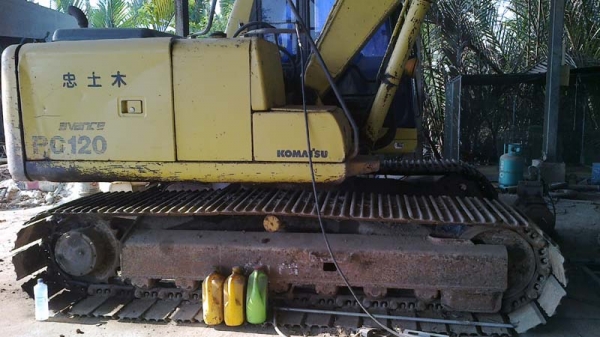 Komatsu PC120-6  ไฟฟ้าเต็ม ช่วงล่างเต็ม ใบ 70 เซ็นต์ เอกสาร Inv