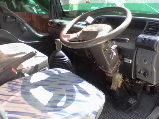 ขายหกล้อ NPR 130 กระบะคาร์โก้