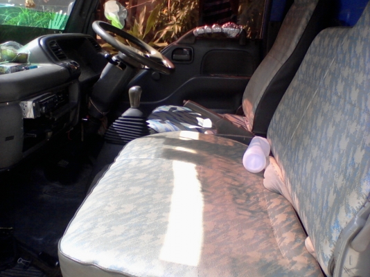 ขายหกล้อ NPR 130 กระบะคาร์โก้