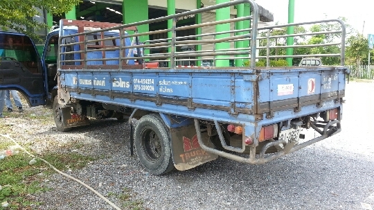 ขายหกล้อ NPR 130 กระบะคาร์โก้