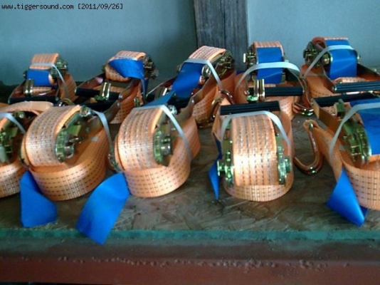 สายรัดสีส้ม  กว้าง 2นิ้ว  ยาว 9.5 เมตร