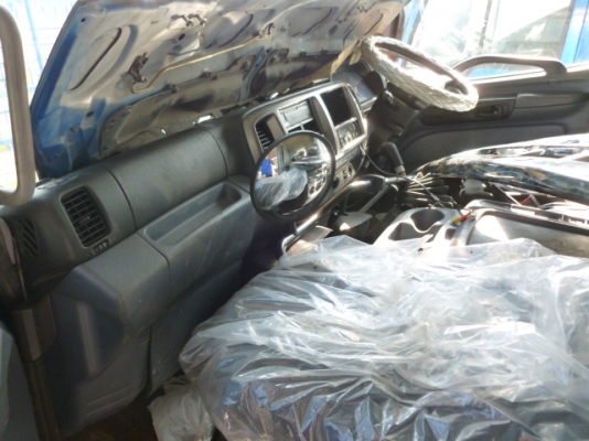 แสงฟ้าเต้นรถ////ขายหัวเก๋งเก่าญี่ปุ่น HINO-MEGA -หัวเล็ก สภาพสวย แสงฟ้าเต้นรถ////ขายหัวเก๋งเก่าญี่ปุ่น HINO-MEGA -หัวเล็ก สภาพสวย